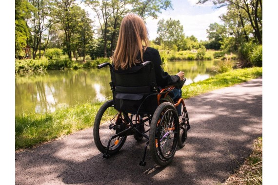ODKRYJ nowy wymiar mobilności z wózkiem elektrycznym Medilife FLEX!